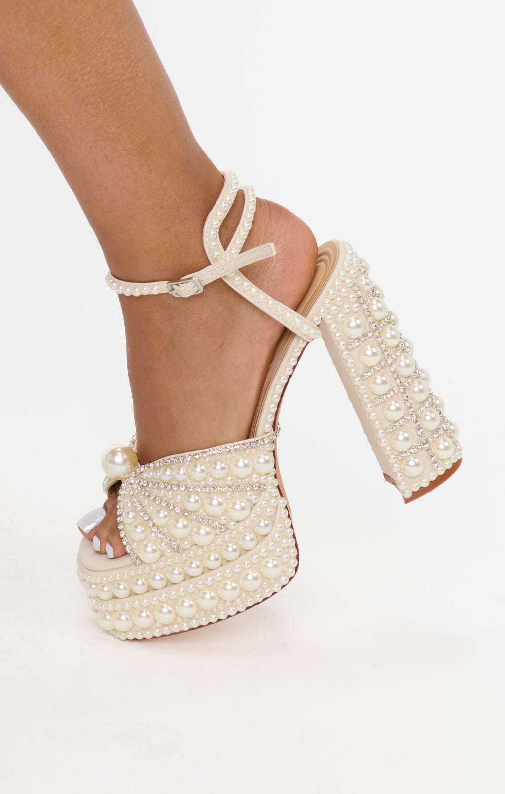 Viviette Vintage Heel in White – Pearl & Rhinestone Platform