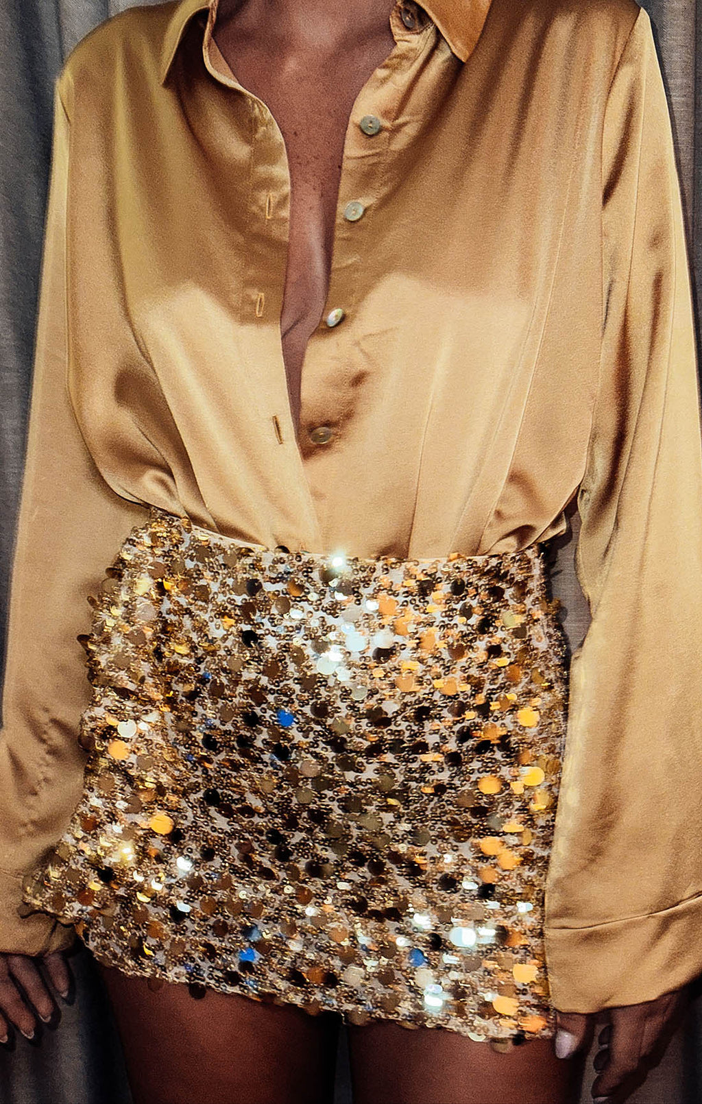 Viviette Vintage Mini Skirt in Gold Metallic Sequins